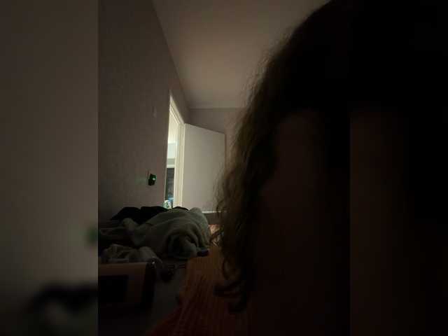kisssssesmee live cam on BongaCams