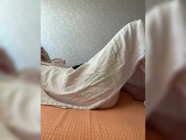 kisssssesmee live cam on BongaCams