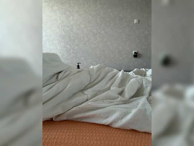 kisssssesmee live cam on BongaCams