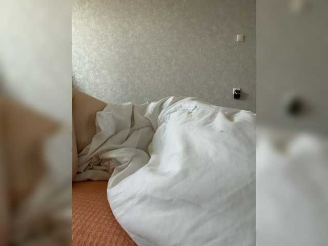 kisssssesmee live cam on BongaCams