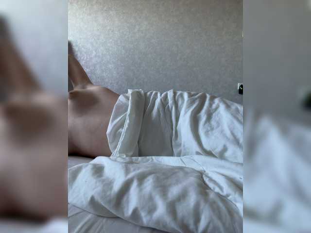 kisssssesmee live cam on BongaCams