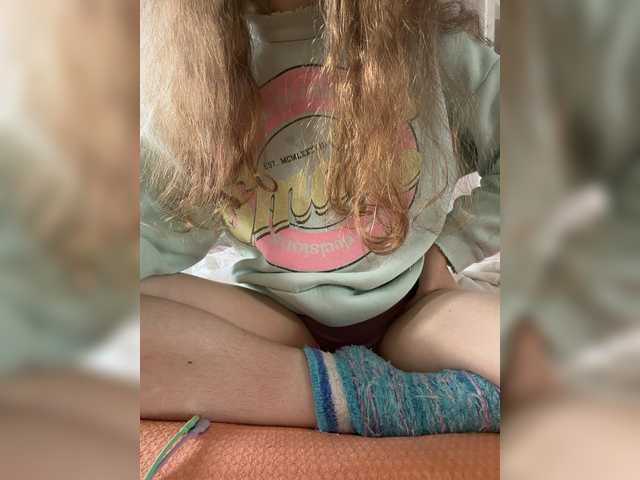 kisssssesmee live cam on BongaCams
