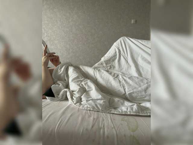 kisssssesmee live cam on BongaCams