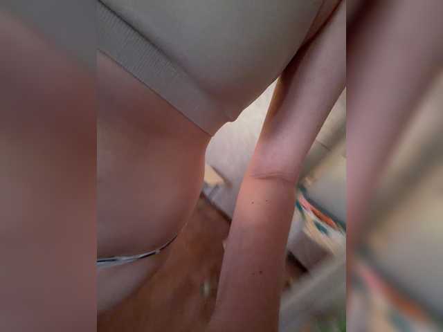 kisssssesmee live cam on BongaCams