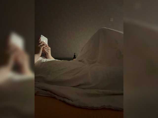 kisssssesmee live cam on BongaCams