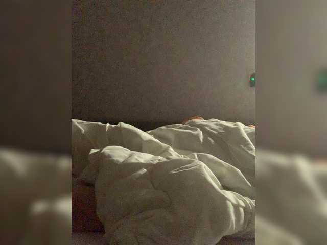 kisssssesmee live cam on BongaCams