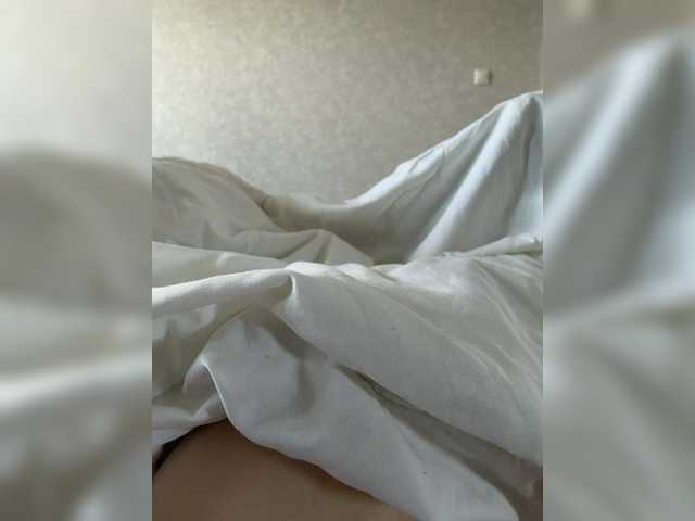 kisssssesmee live cam on BongaCams