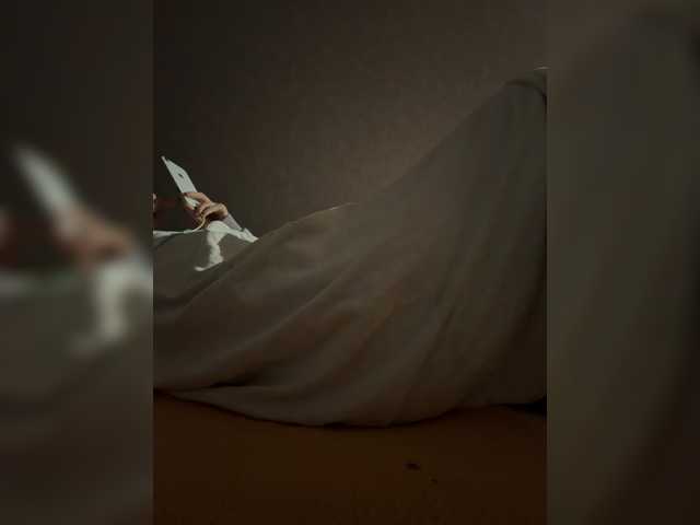 kisssssesmee live cam on BongaCams