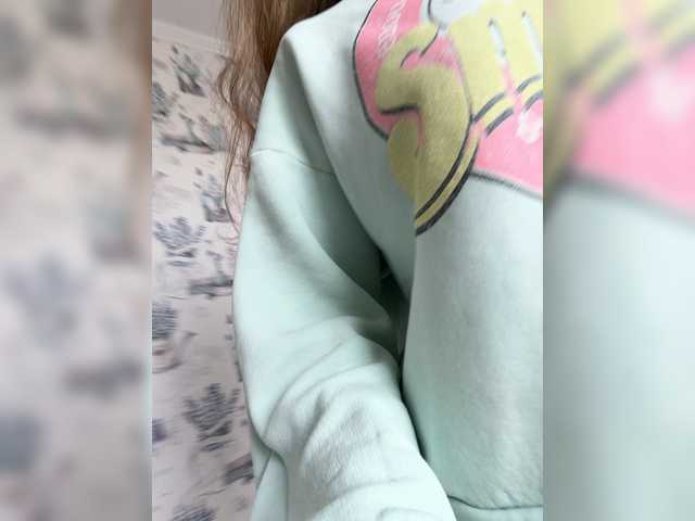kisssssesmee live cam on BongaCams