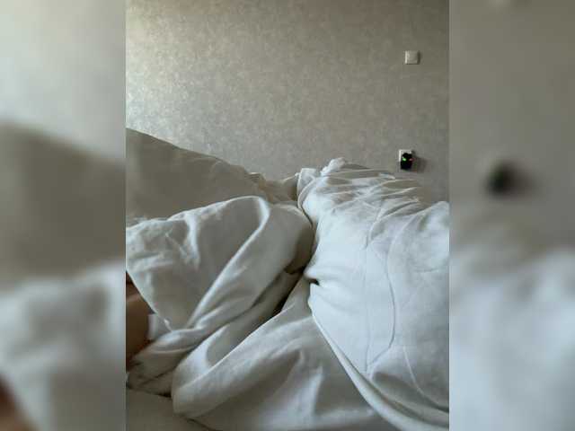 kisssssesmee live cam on BongaCams