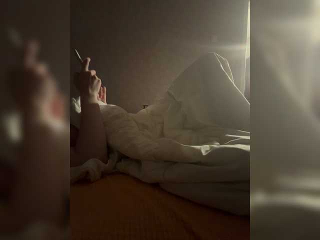kisssssesmee live cam on BongaCams