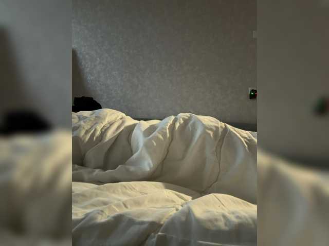 kisssssesmee live cam on BongaCams