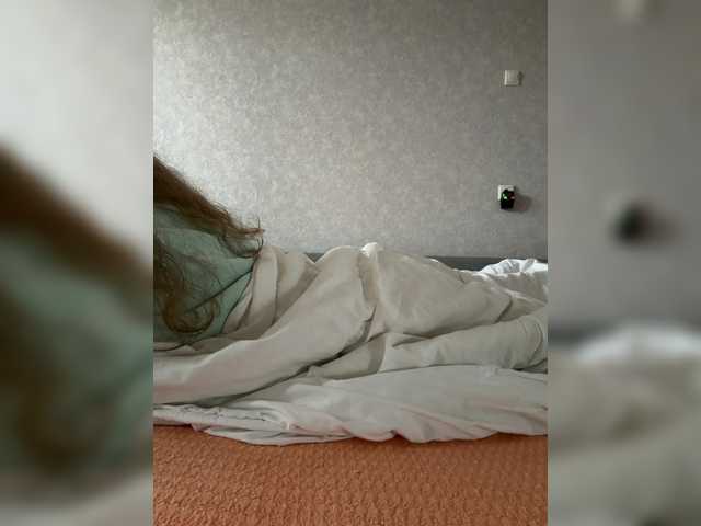 kisssssesmee live cam on BongaCams