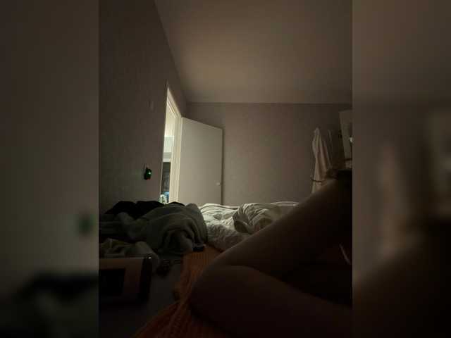 kisssssesmee live cam on BongaCams