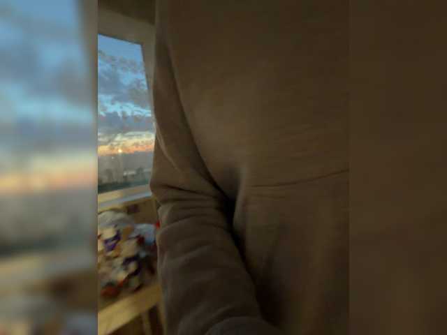 kisssssesmee live cam on BongaCams