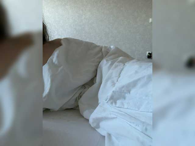 kisssssesmee live cam on BongaCams