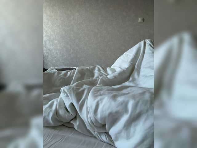 kisssssesmee live cam on BongaCams