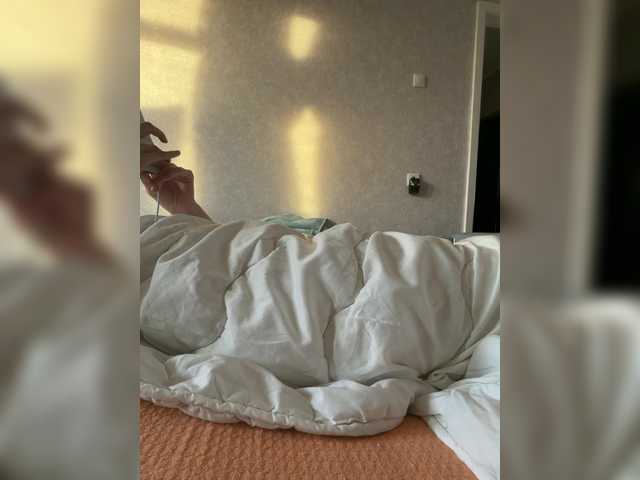 kisssssesmee live cam on BongaCams