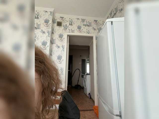kisssssesmee live cam on BongaCams