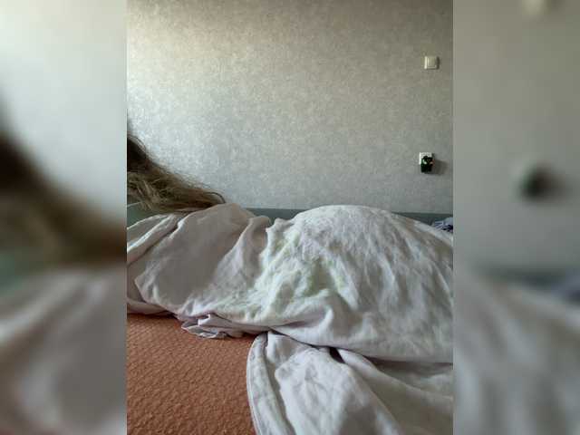 top_queen — live female cam