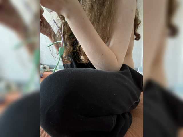 kisssssesmee live cam on BongaCams