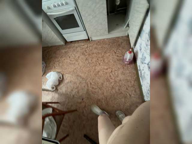 kisssssesmee live cam on BongaCams