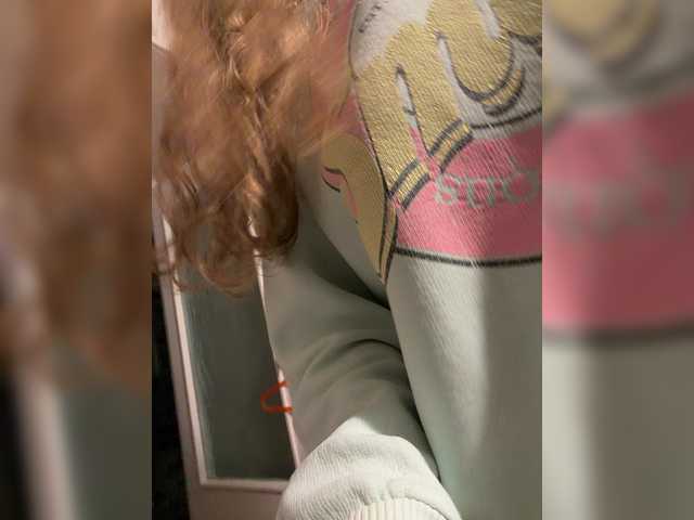 kisssssesmee live cam on BongaCams
