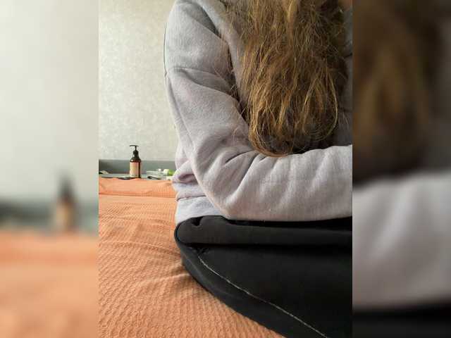 kisssssesmee live cam on BongaCams