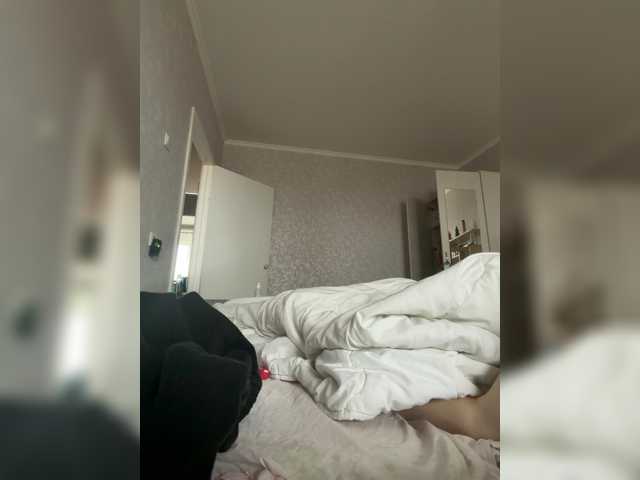 kisssssesmee live cam on BongaCams