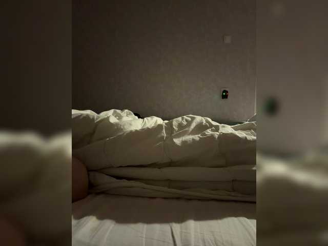 kisssssesmee live cam on BongaCams