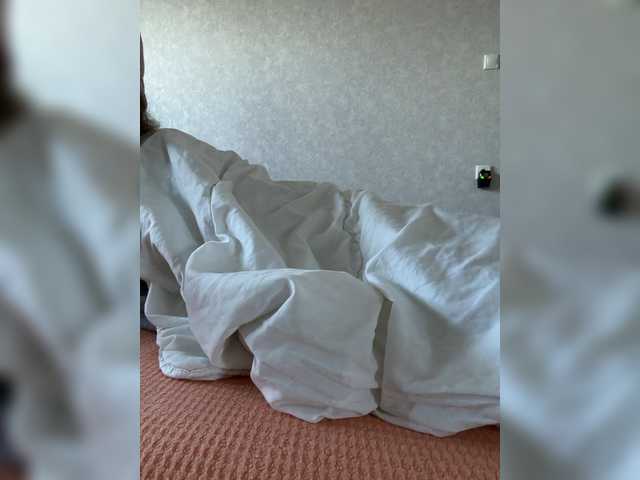 kisssssesmee live cam on BongaCams