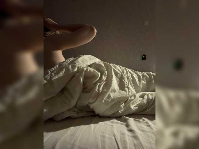 kisssssesmee live cam on BongaCams