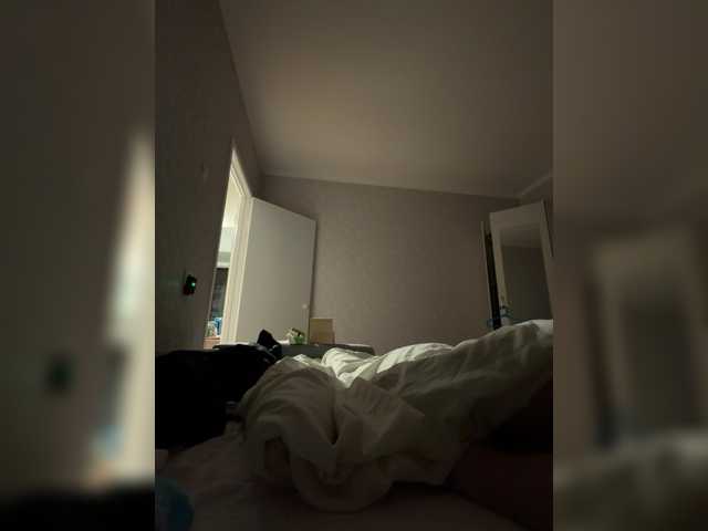 kisssssesmee live cam on BongaCams