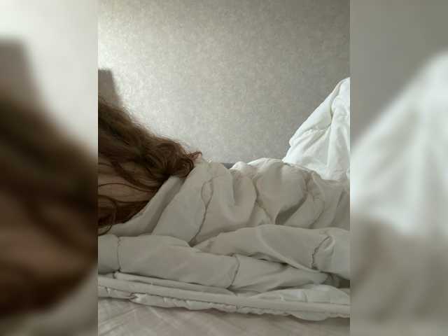 kisssssesmee live cam on BongaCams