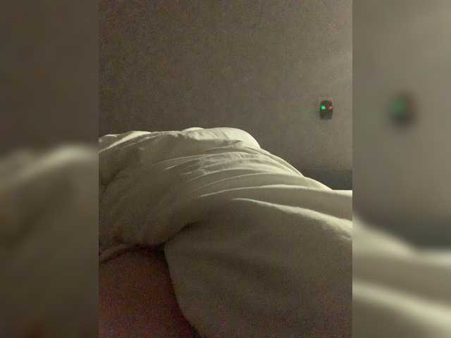kisssssesmee live cam on BongaCams