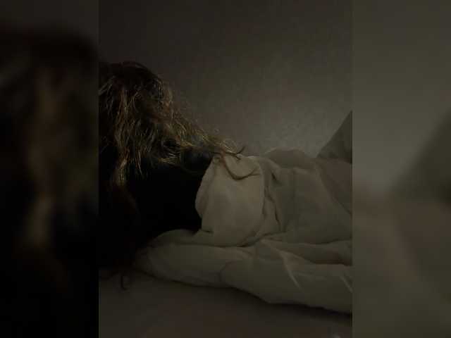 kisssssesmee live cam on BongaCams