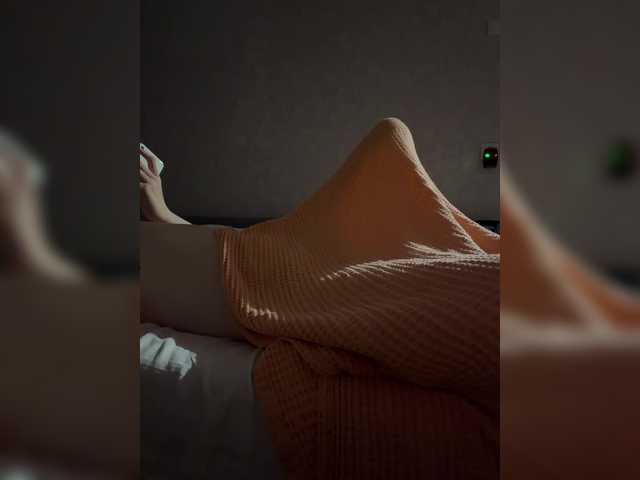 kisssssesmee live cam on BongaCams