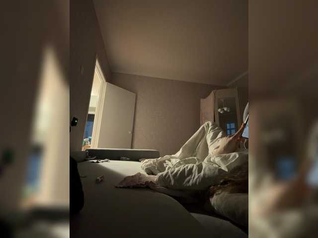kisssssesmee live cam on BongaCams