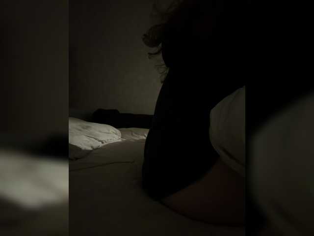 kisssssesmee live cam on BongaCams