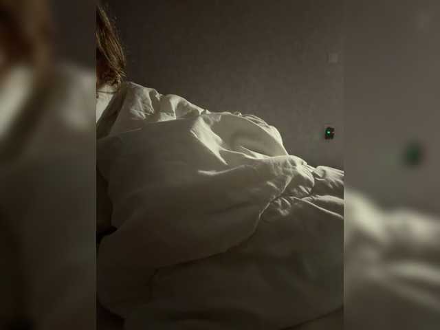 kisssssesmee live cam on BongaCams