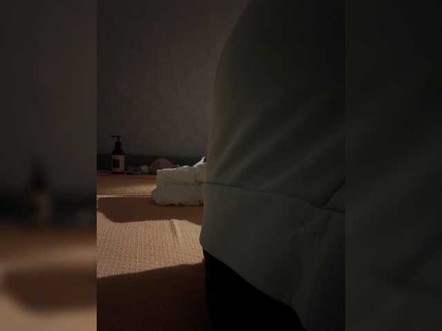 kisssssesmee live cam on BongaCams