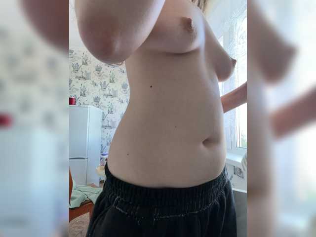 top_queen — live female cam