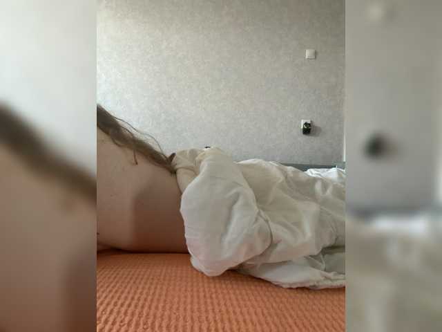 kisssssesmee live cam on BongaCams