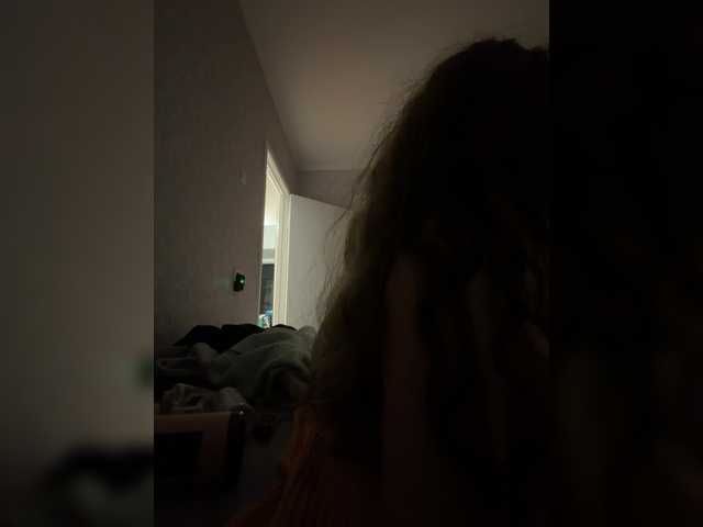 kisssssesmee live cam on BongaCams