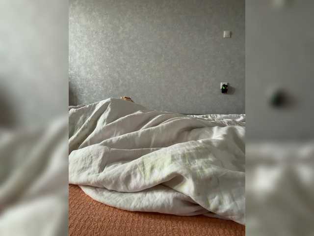kisssssesmee live cam on BongaCams