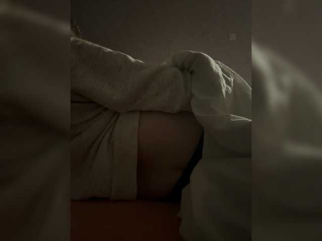 kisssssesmee live cam on BongaCams