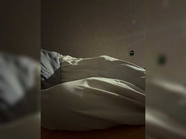 kisssssesmee live cam on BongaCams