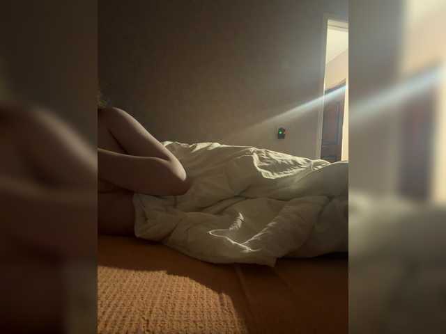 kisssssesmee live cam on BongaCams