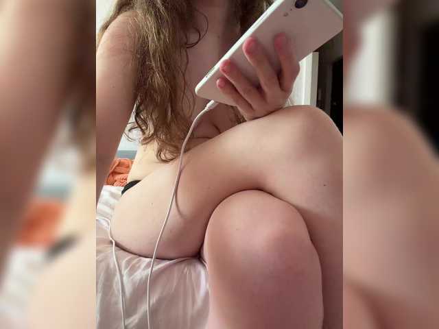 kisssssesmee live cam on BongaCams