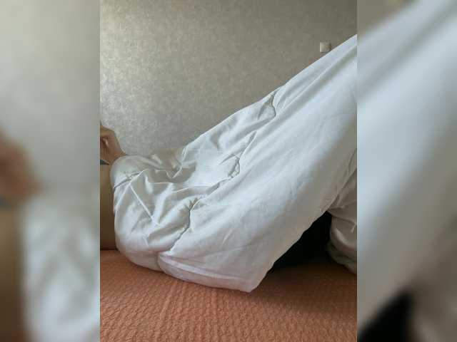 kisssssesmee live cam on BongaCams